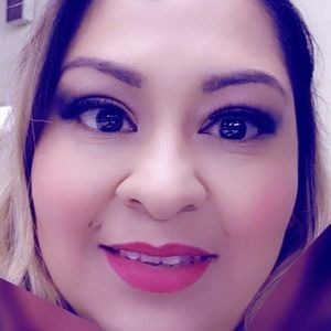 Meet your Posher, 'yvette